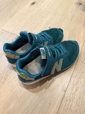 New Balance Kids Teal Athletic Sneakers with Colorful Accent